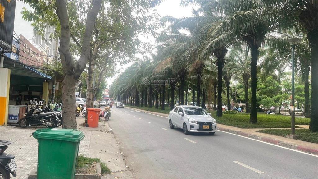 Bán nhà mặt tiền 9a kdc trung sơn, hầm, 6 lầu, thang máy chỉ 66 tỷ