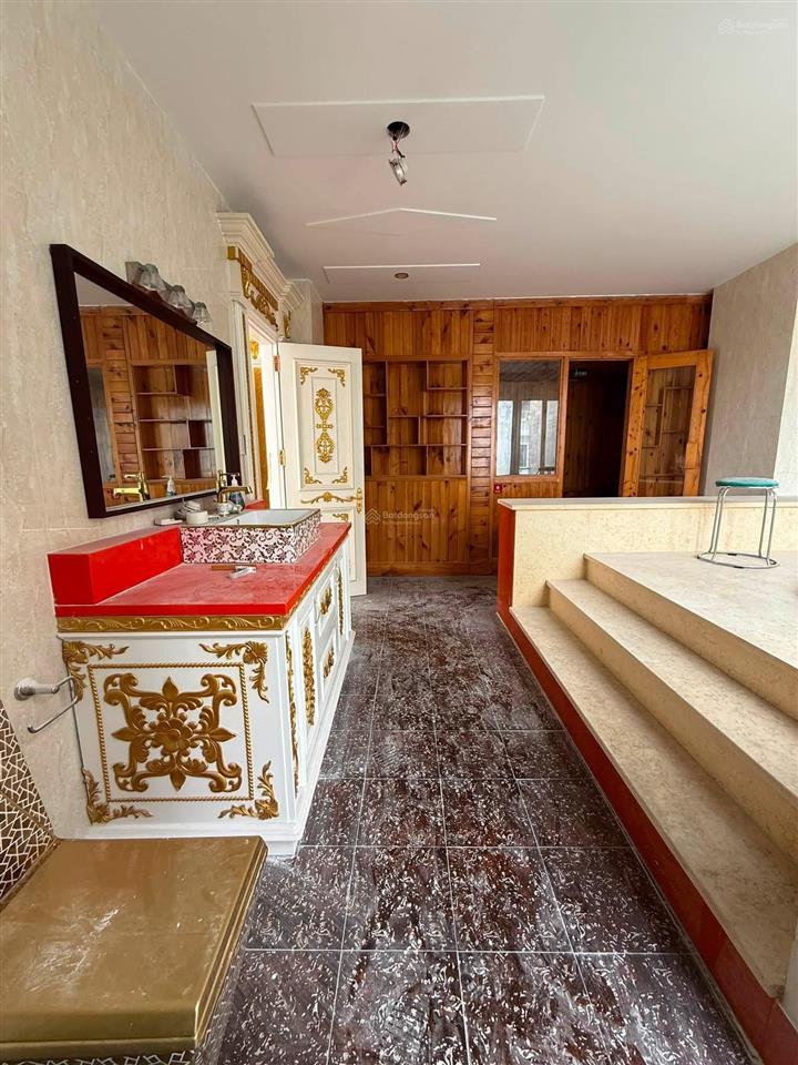 Bán biệt thự mặt tiền lô gốc khu tên lửa, bình tân, 4 lầu thang máy, hồ bơi, 388m2, chỉ 39,5 tỷ
