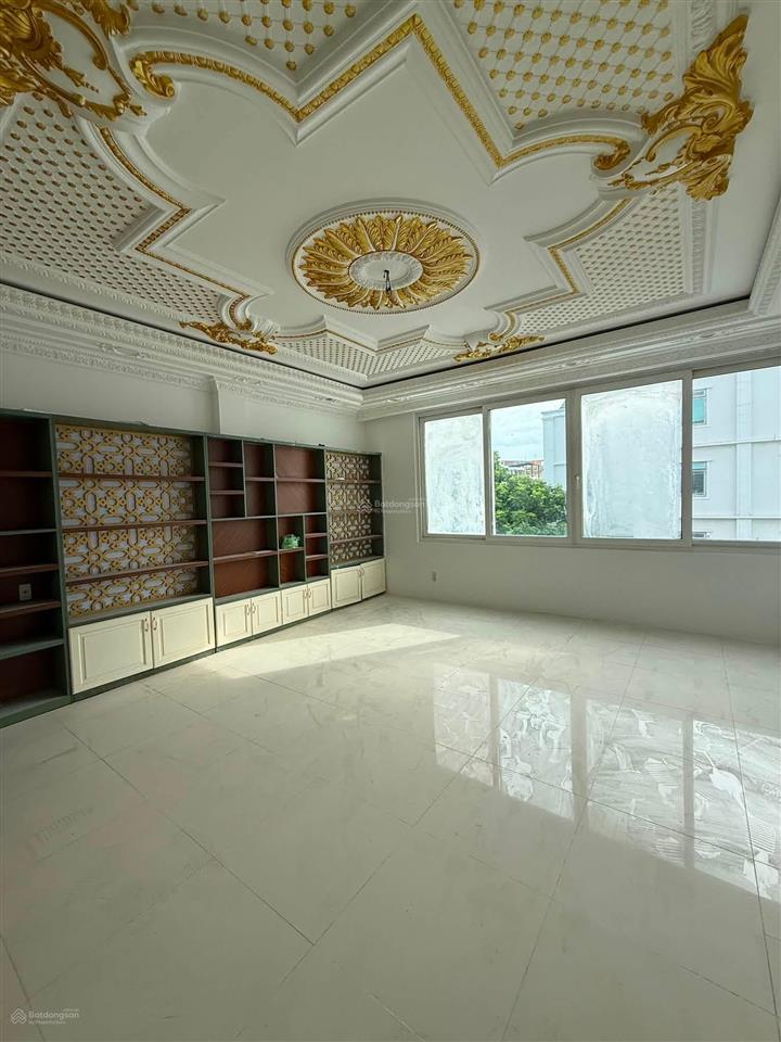 Bán biệt thự mặt tiền lô gốc khu tên lửa, bình tân, 4 lầu thang máy, hồ bơi, 388m2, chỉ 39,5 tỷ