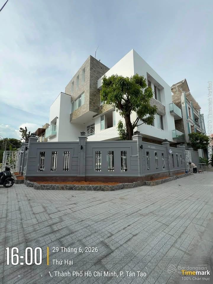 Bán biệt thự mặt tiền lô gốc khu tên lửa, bình tân, 4 lầu thang máy, hồ bơi, 388m2, chỉ 39,5 tỷ
