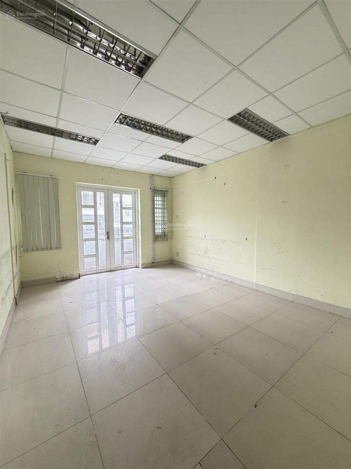 Bán nhà mặt tiền khu cư xá ngân hàng quận 7, 5 lầu, 10pn chỉ 16,2 tỷ