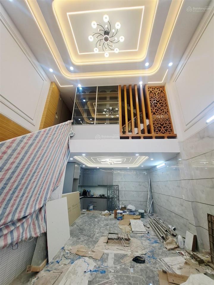 Bán nhà 5 lầu 5pn, ngang 5,4, đường 8m lê đình cẩn, bình tân chỉ 7,7 tỷ