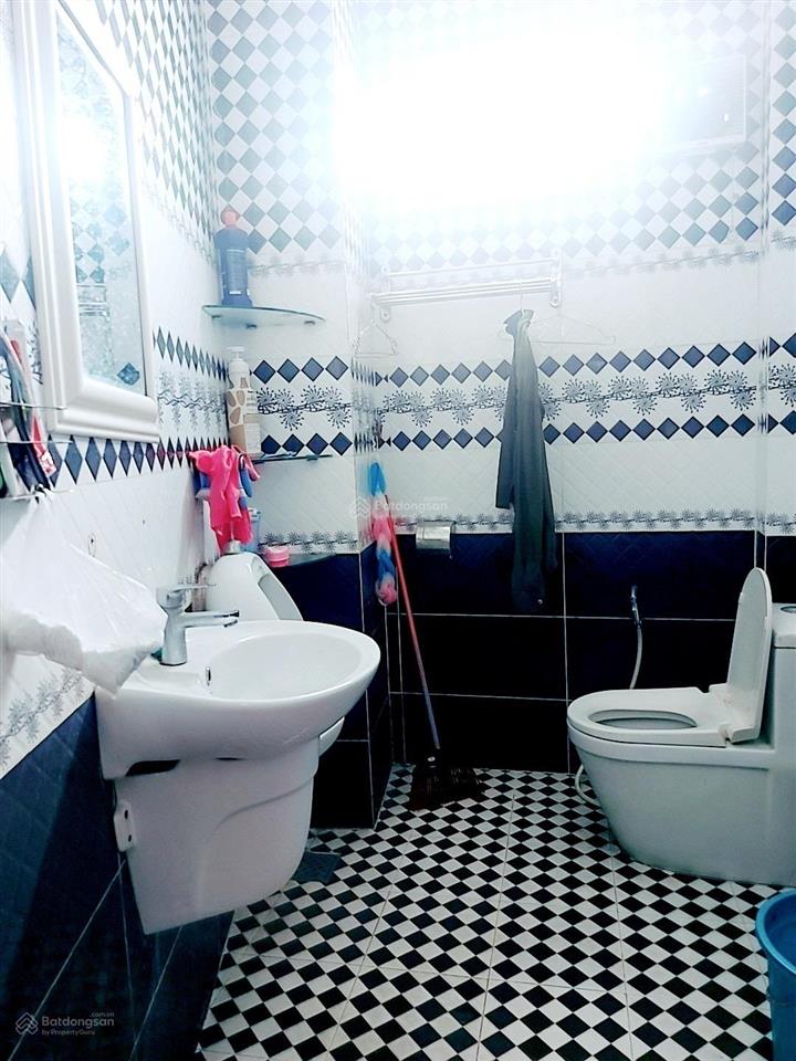 Bán nhà lô gốc, 4 lầu, 158m2, ngang 9,3m, đường lê đình dương, an lạc, bình tân, chỉ 8,8 tỷ