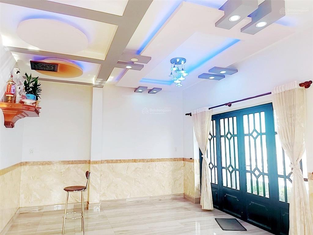 Bán nhà lô gốc, 4 lầu, 158m2, ngang 9,3m, đường lê đình dương, an lạc, bình tân, chỉ 8,8 tỷ