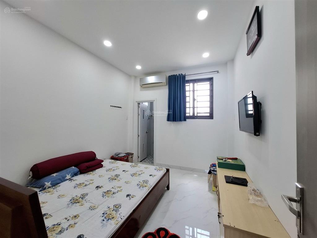Bán nhà 4 lầu, 4pn, hẻm ba gác, hưng phú, chánh hưng quận 8, chỉ 5,2 tỷ