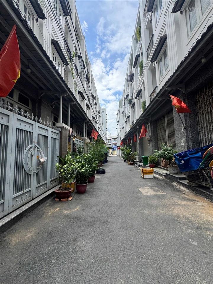 Bán nhà hxh trương đình hội, quận 8, 4 lầu, 4pn chỉ 6,3 tỷ