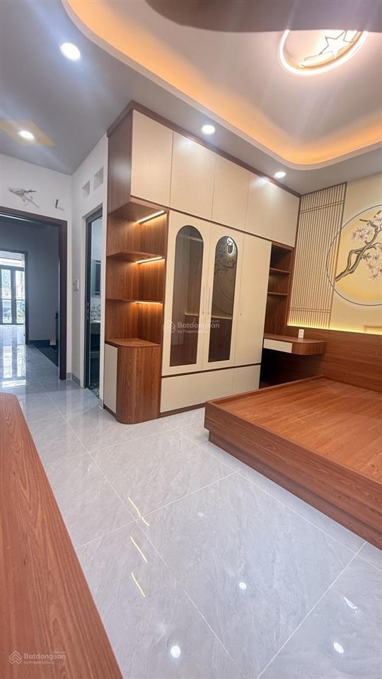 Bán nhà 5 lầu, 5 pn, đường 8m, 80m2, tây lân, bình tân chỉ 8 tỷ