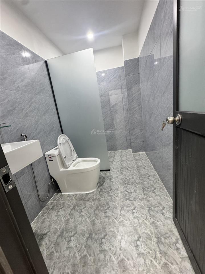 Bán nhà hxh đường âu dương lân, phường 2, quận 8, 2 lầu, 66m2 chỉ 7,2 tỷ