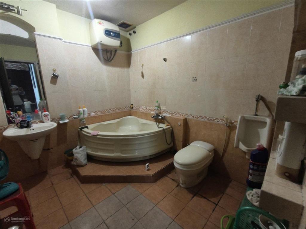 Bán nhà mặt tiền quận 10, hầm, 4 lầu, sân thượng, 150m2, 7,5 x 20 chỉ 50 tỷ