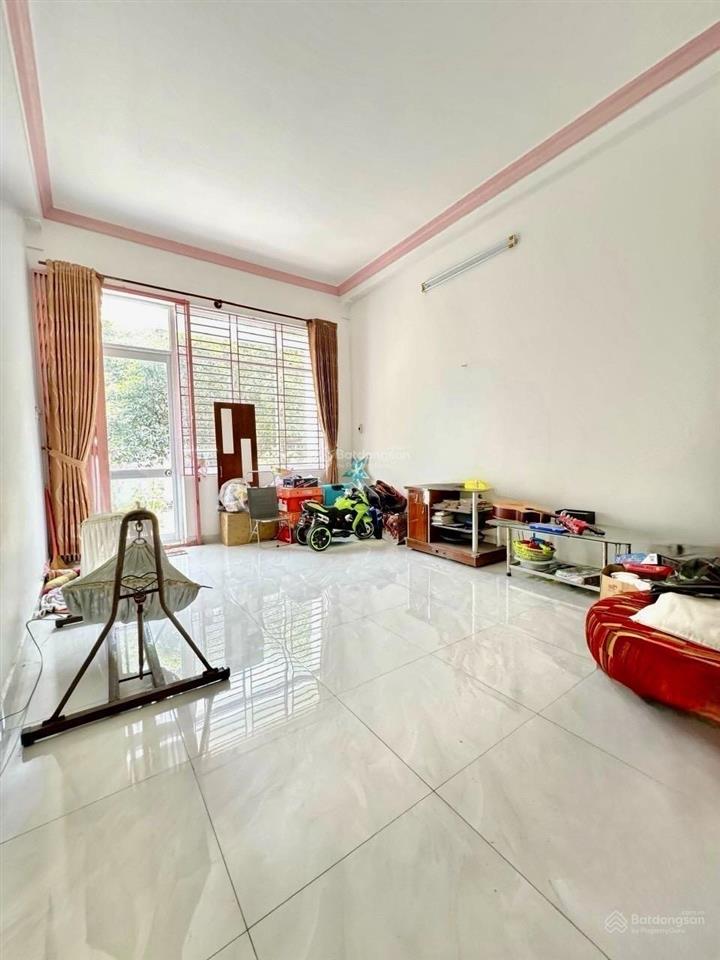 Bán nhà mặt tiền bàu cát 3, tân bình, 4 lầu, 5pn, dt 72m2 chỉ 14 tỷ
