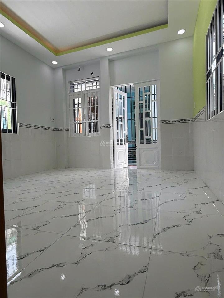 Bán nhà 3 lầu, 4pn lê thành phương quận 8 chỉ 4,88 tỷ