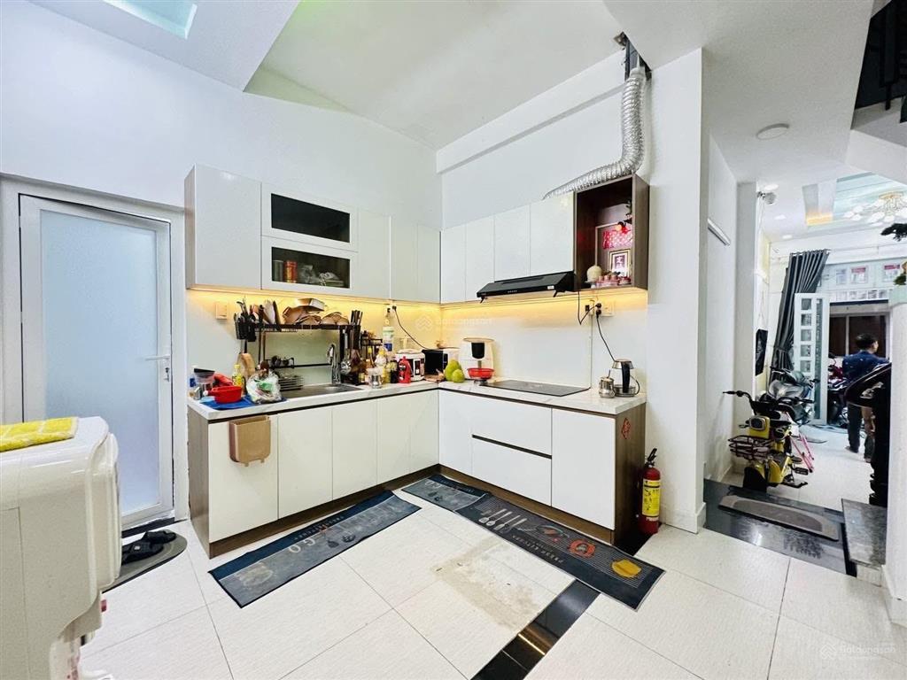 Bán nhà 4 lầu, 7pn lương văn can quận 8, 56m2, nở hậu chỉ 5,8 tỷ