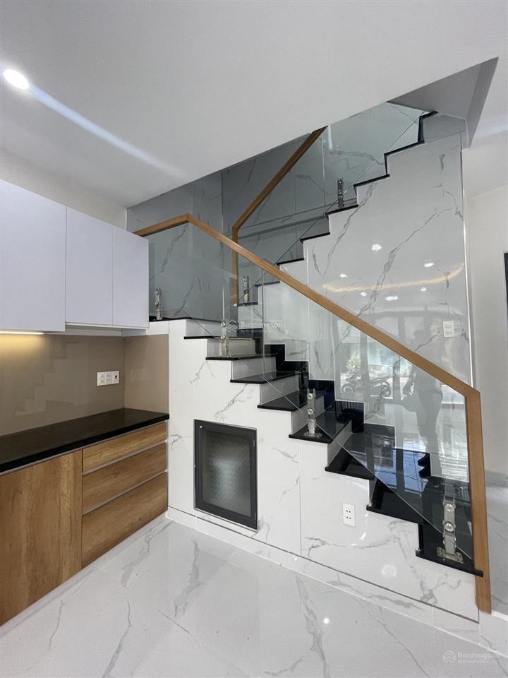 Bán nhà mặt tiền đường ba đình quận 8 2 lầu, 42m2 chỉ 7,5 tỷ