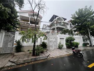 Bán biệt thự sân vườn kdc trung sơn, bình hưng bình chánh, 3 lầu 200m2 chỉ 34,5 tỷ