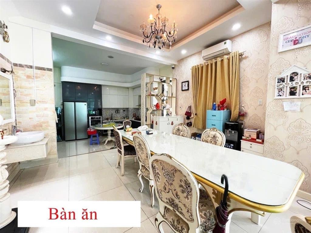 Bán biệt thự sân vườn kdc trung sơn, bình hưng bình chánh, 3 lầu 200m2 chỉ 34,5 tỷ