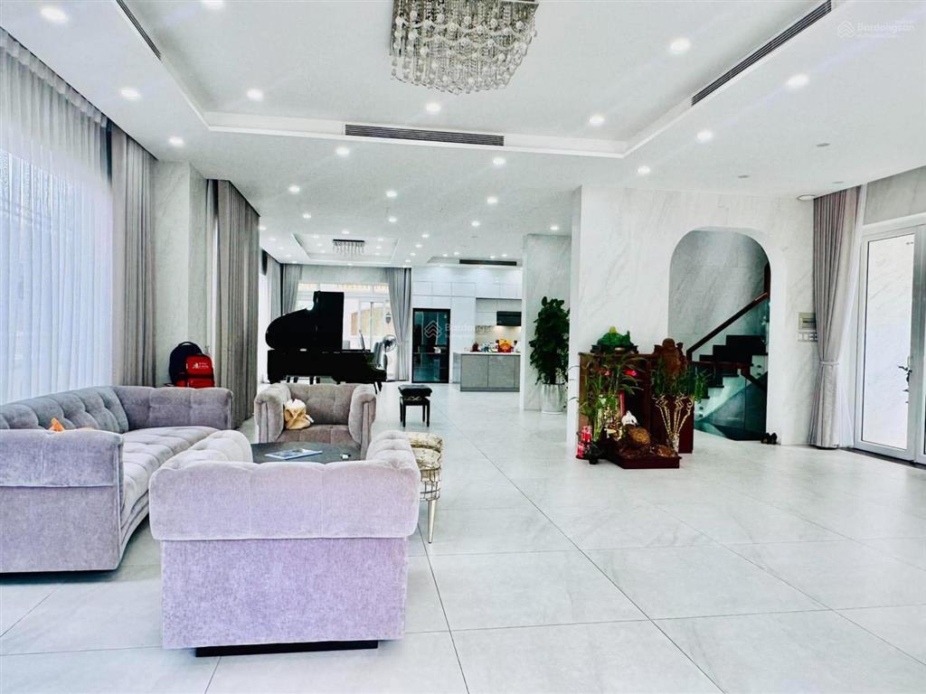 Bán biệt thự đơn lập cytylan nguyễn thị thập q7, hầm, 4 lầu, 370m2 chỉ 88 tỷ