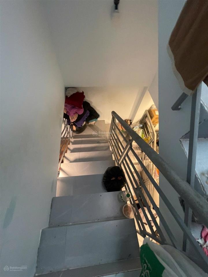 Bán nhà đường tám danh , phường 4 q8 , 3 lầu , 44m2 chĩ 5,5 tỷ