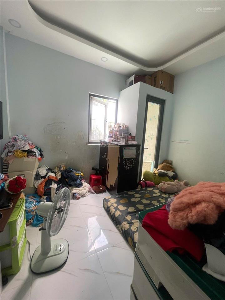 Bán nhà đường tám danh , phường 4 q8 , 3 lầu , 44m2 chĩ 5,5 tỷ
