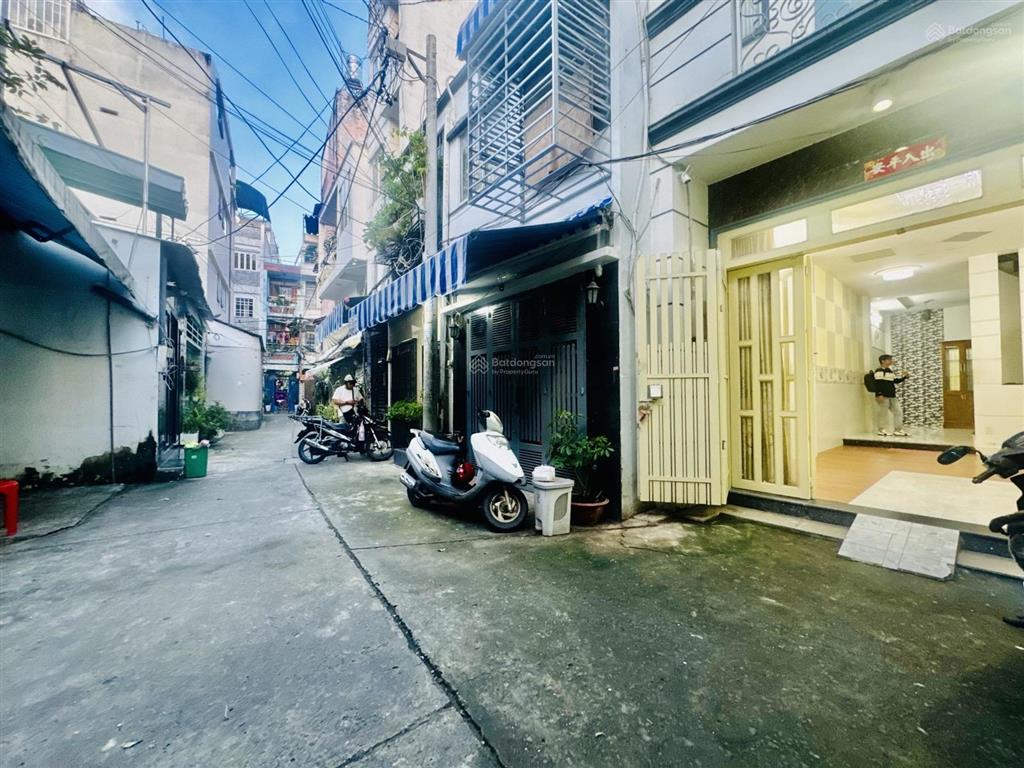 Bán nhà 4 lầu , 4pn đường âu dương lân, phường 3 quận 8 , 49m2 chỉ 7,4 tỷ