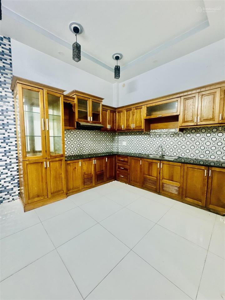 Bán nhà 4 lầu , 4pn đường âu dương lân, phường 3 quận 8 , 49m2 chỉ 7,4 tỷ