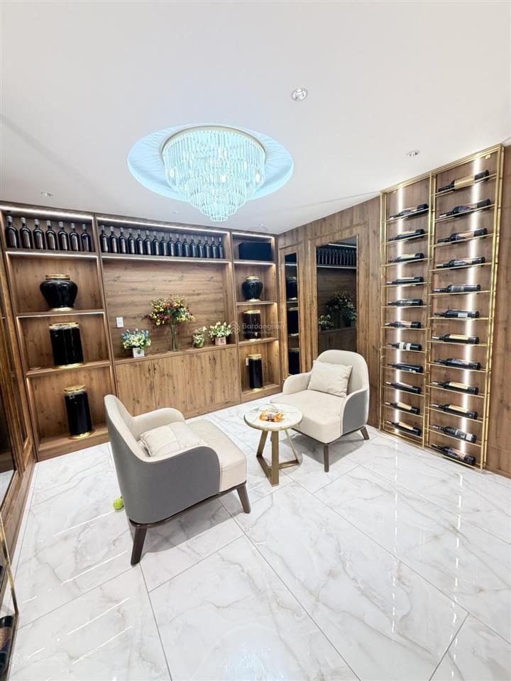 Bán biệt thự thạnh xuân quận 12, 484m2 ngang 24m, hầm, 4 lầu, 7pn chỉ 40 tỷ