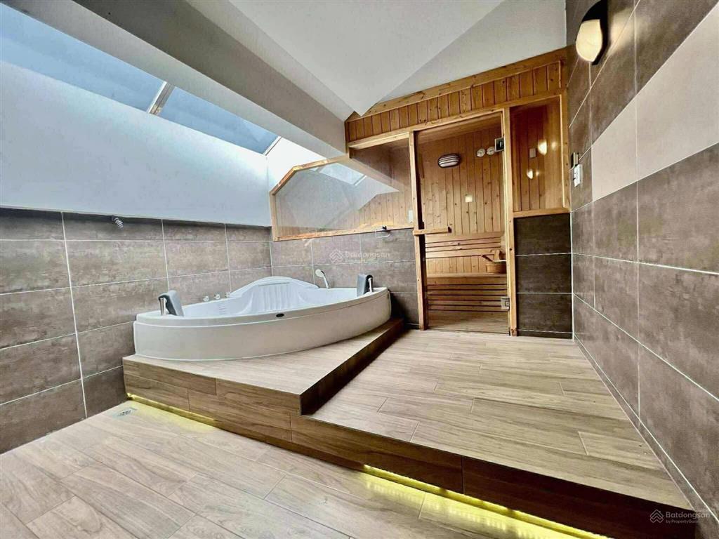Bán biệt thự thạnh xuân, quận 12, 4 tầng, dt 600m2, ngang 25m chỉ 33,5 tỷ