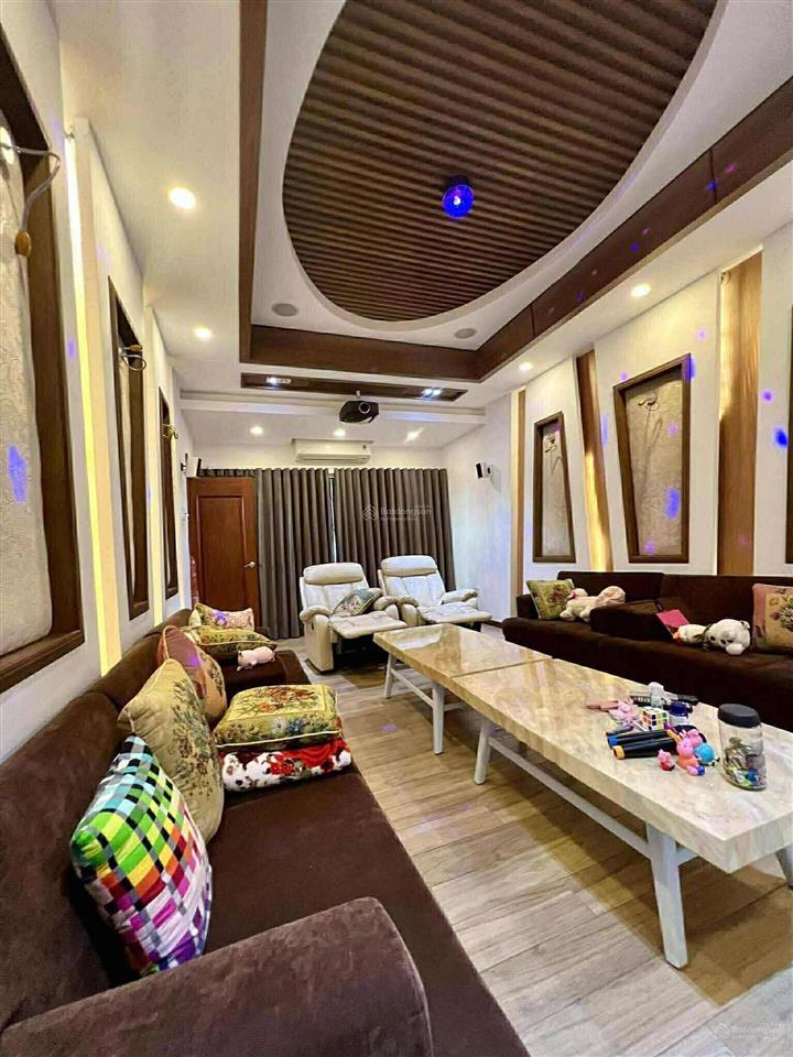 Bán biệt thự thạnh xuân, quận 12, 4 tầng, dt 600m2, ngang 25m chỉ 33,5 tỷ