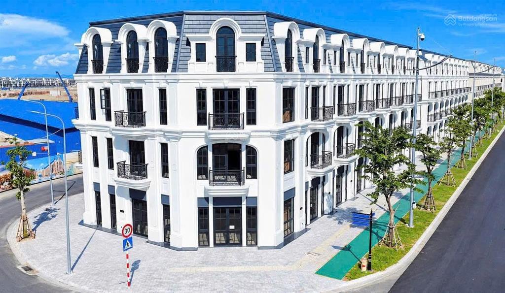 Bán shophouse dự án vinhomes green paradise cần giờ, 5x20 trệt 3 lầu, giá 23 tỷ 811