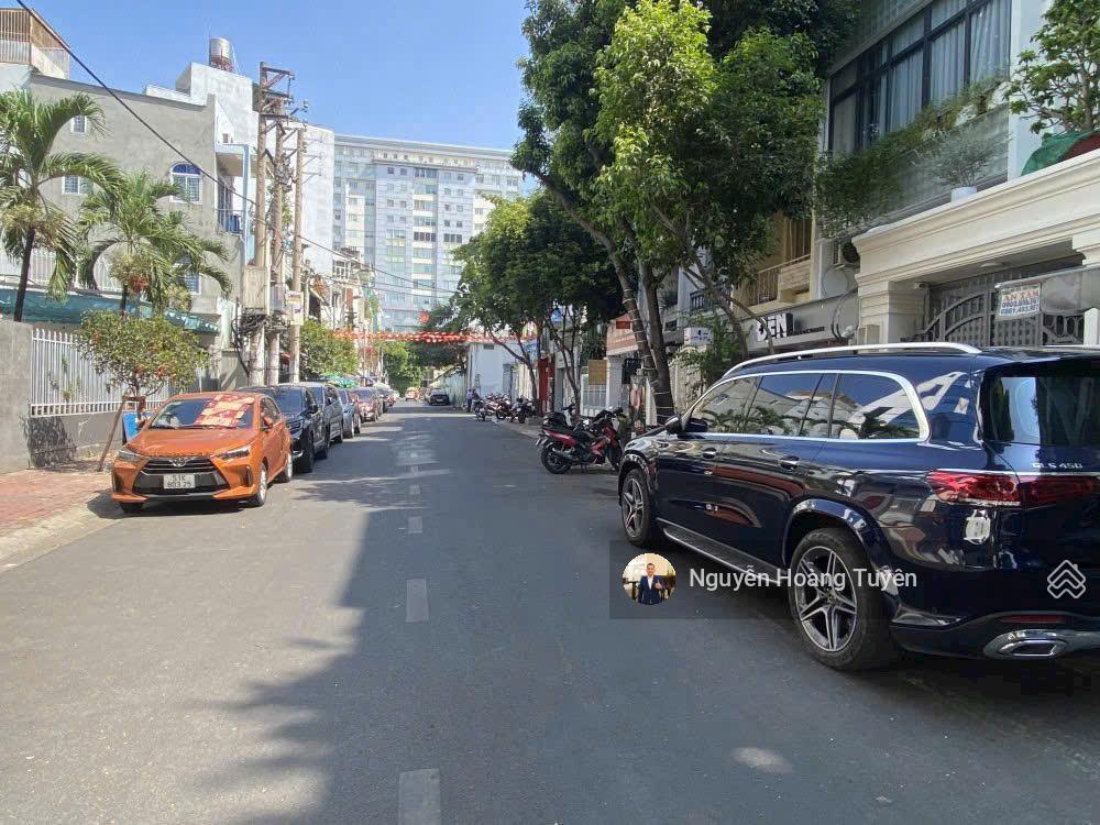 Quá hiếm! ngang to 7,5m ngay công viên lê văn tám hẻm 6m võ thị sáu,q1(7,5 x 15m)cn 112m2giá 22 tỷ