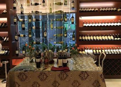 Cho thuê mặt bằng f&b  nhà hàng  café | lô góc ngã ba nguyên hồng