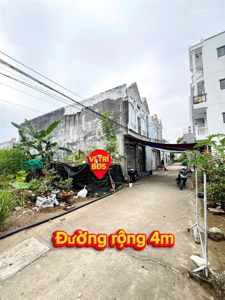 Bán 75m2 đất thổ cư ấp 2/5 long hậu, cách đường ôtô 300m. giá 870tr xây dựng tự do