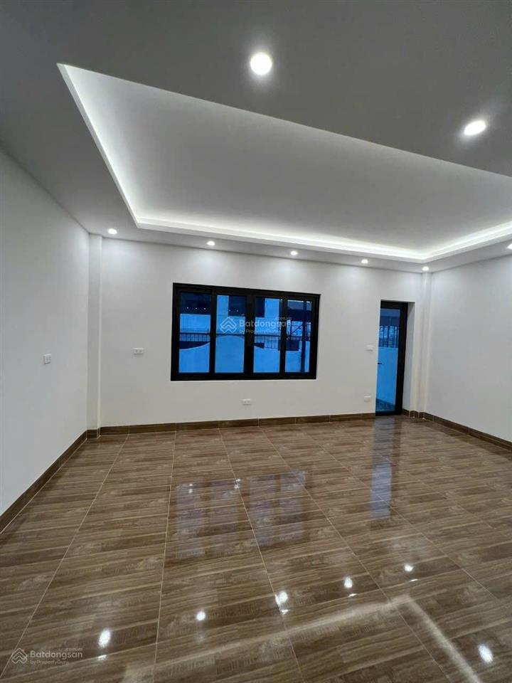 Cần cho thuê gấp nhà đỗ quang 30tr/tháng