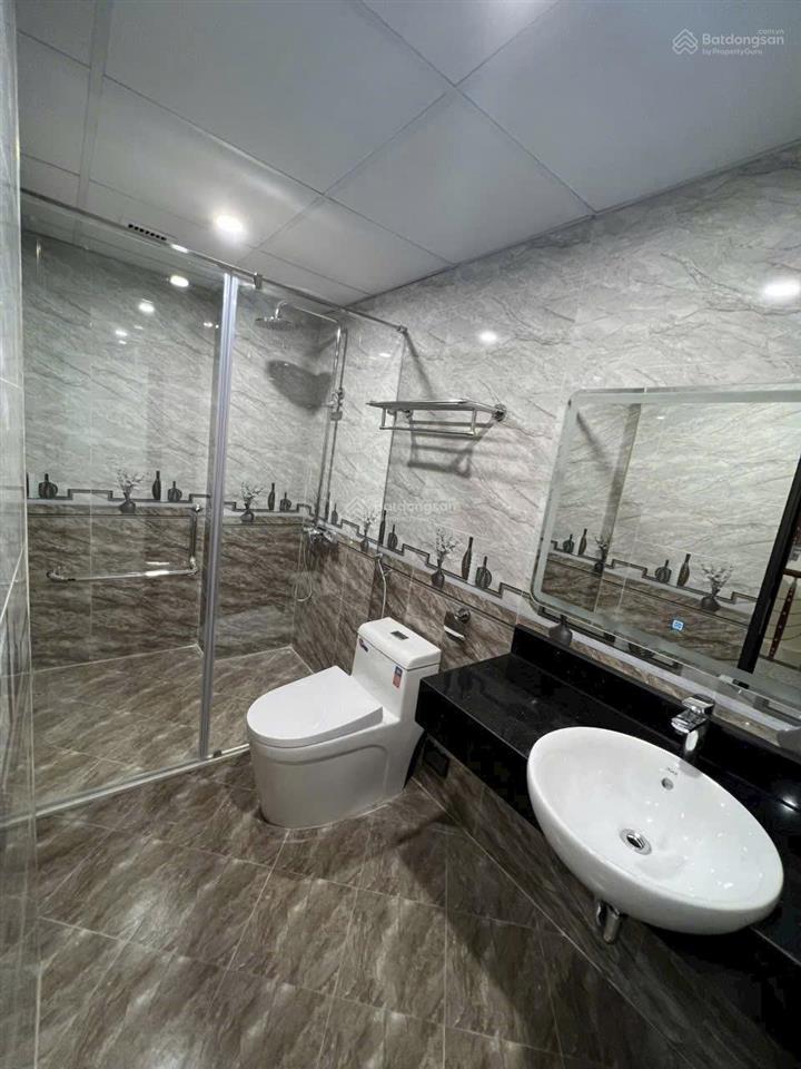 Cho thuê nr 5pn, 4wc, 75m2 tại phố trung kính, 25 triệu vnd, nhiều tiện ích