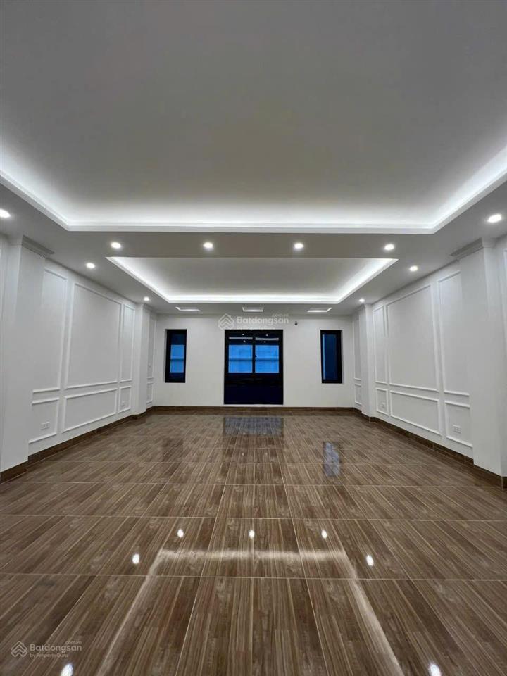 Cần cho thuê gấp nhà mặt phố trung kính, thông sàn, có thang máy, giá 46tr/tháng
