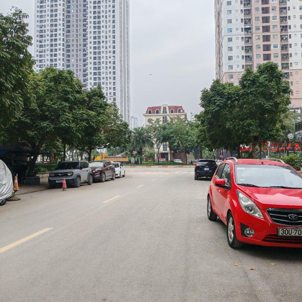 phân lô Tô hiệu ,lõi hà đông 50m mt4m 5t,ô tô vào nhà,2 mặt ngõ thông,an sinh tuyệt vời