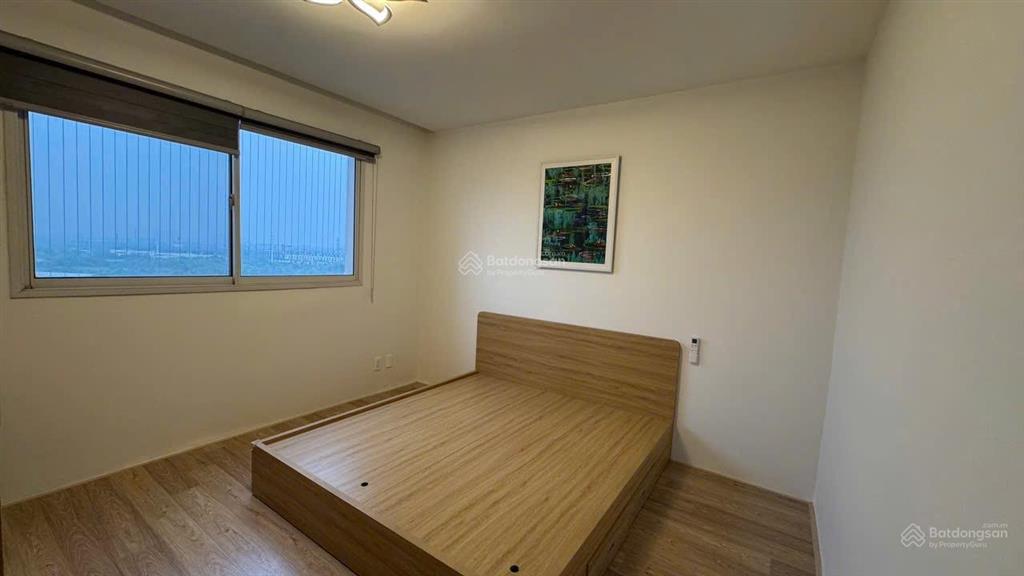 Cần bán căn hộ 2pn 2vs 110m tầng trung view nội khu tại essensia splendora an khánh full đồ 8,x tỷ