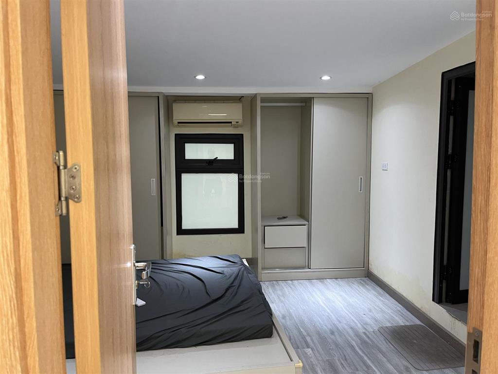Bán căn hộ tập thể tầng 2 nhà a5  giảng võ  80m2  3pn  5,8 tỷ