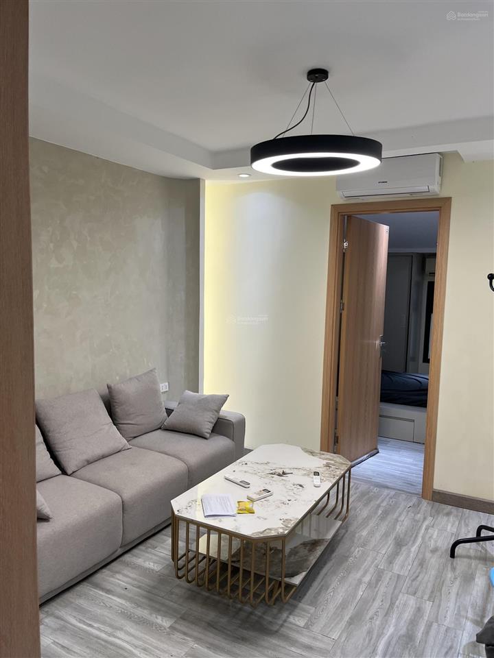 Bán căn hộ tập thể tầng 2 nhà a5  giảng võ  80m2  3pn  5,8 tỷ