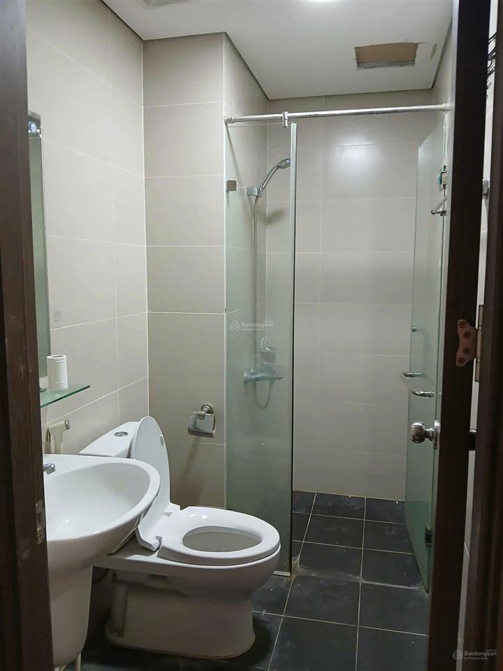 Cho thuê căn hộ 2 ngủ đối diện phenika