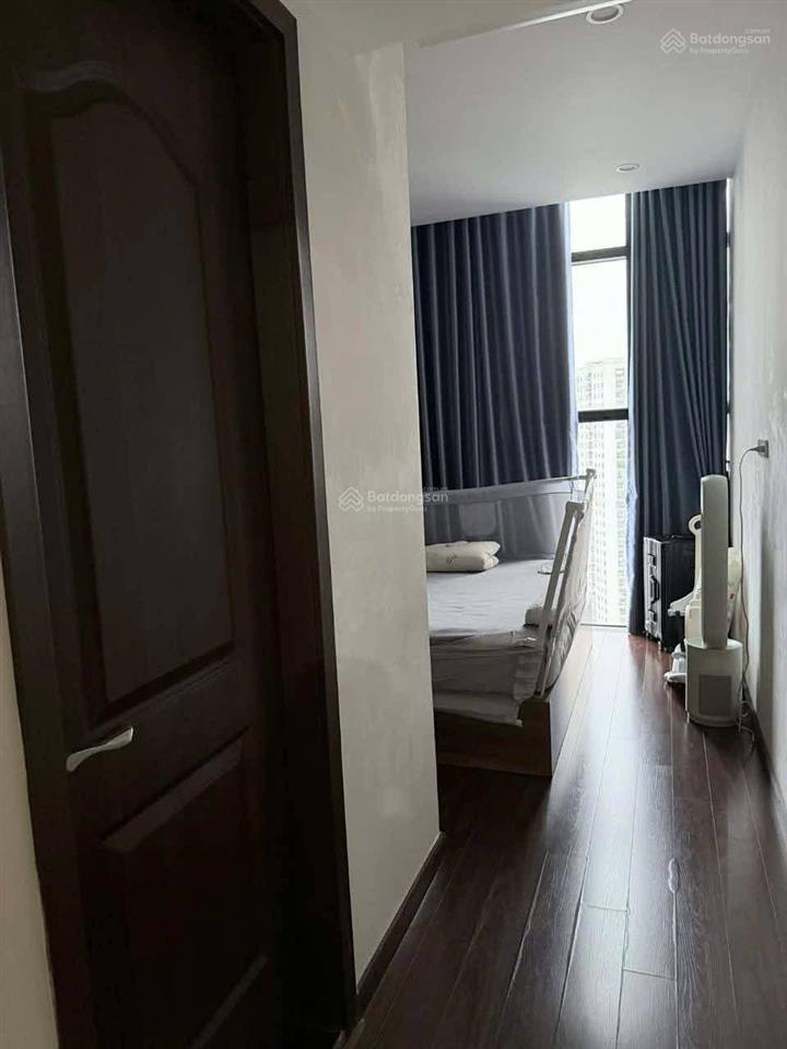 Cho thuê căn hộ 3 ngủ ngã tư vạn phúc  tòa nhà cao cấp bậc nhất hà đông