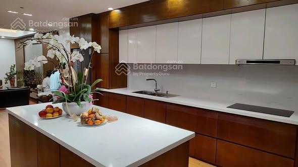 Biệt thự kdt văn phú 200m x 3 tầng  2 làn ô tô tránh, đỗ  đầy đủ nội thất