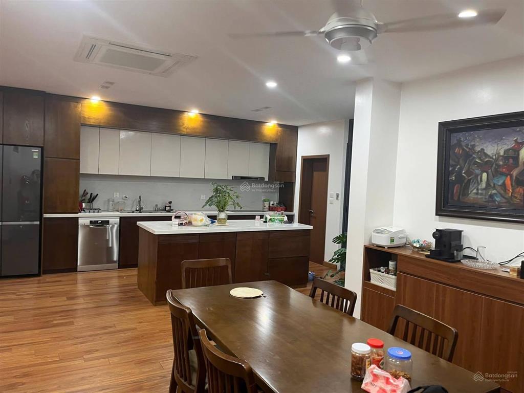 Biệt thự kdt văn phú 200m x 3 tầng  2 làn ô tô tránh, đỗ  đầy đủ nội thất