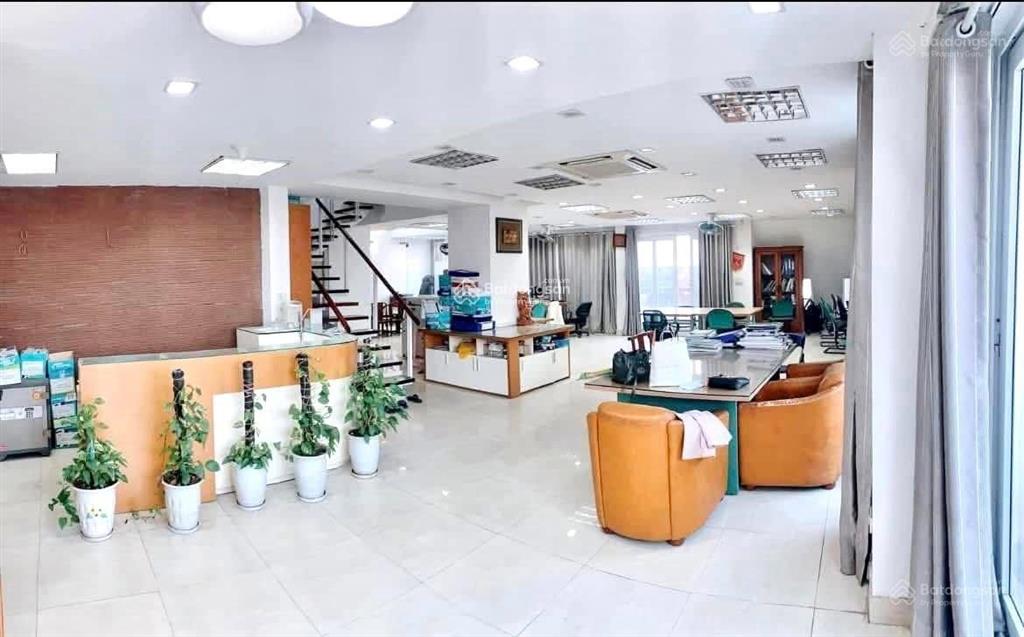 Căn hộ sàn văn phòng  penhouse chung cư xala  hầm để xe rộng rãi