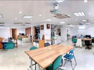 Căn hộ sàn văn phòng  penhouse chung cư xala  hầm để xe rộng rãi