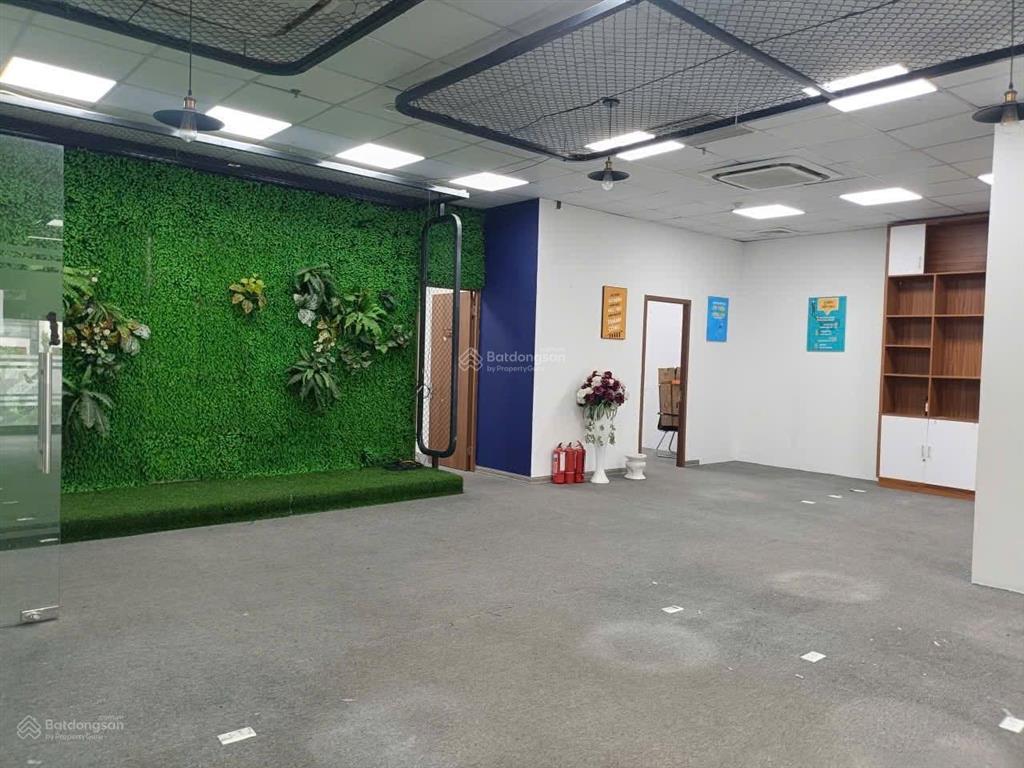 Sàn văn phòng  chung cư vạn phúc  175m² giá tốt  để xe hầm thoải mái
