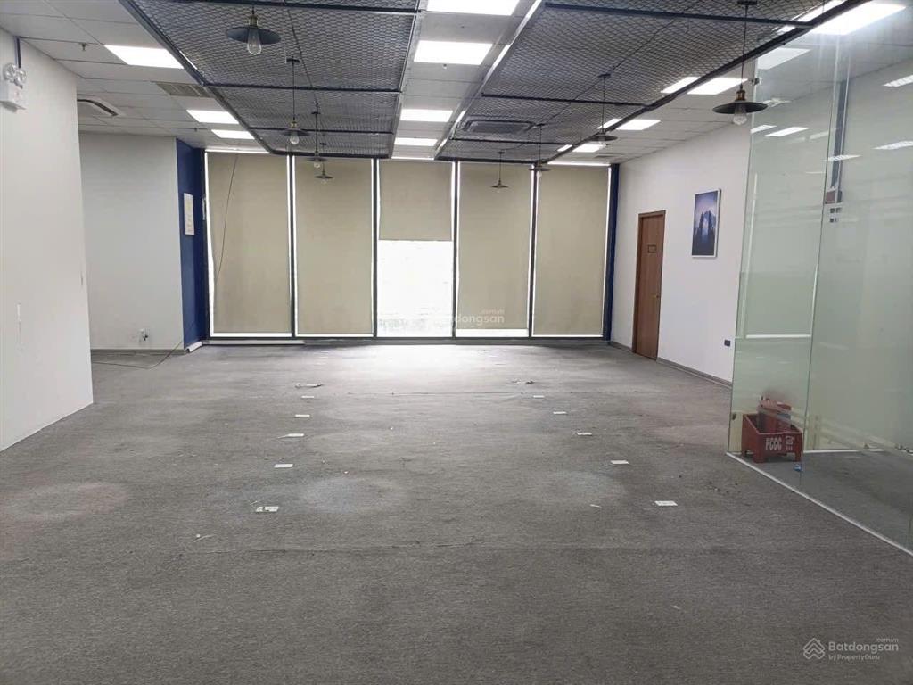 Sàn văn phòng  chung cư vạn phúc  175m² giá tốt  để xe hầm thoải mái