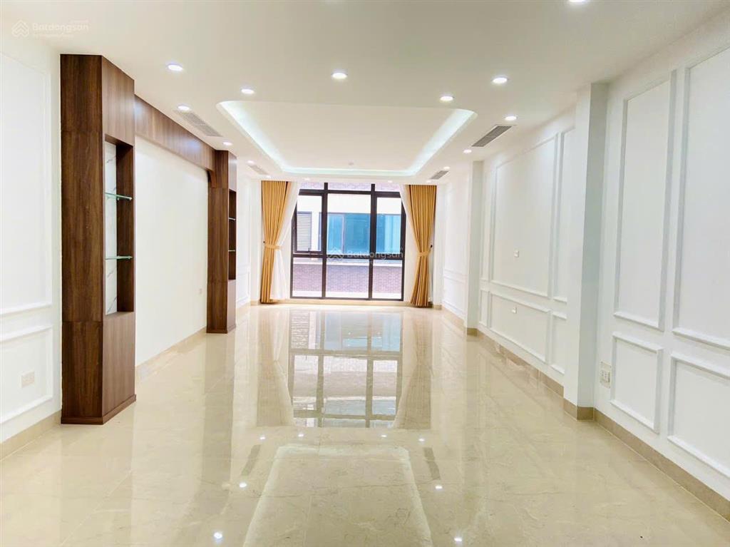 Sàn văn phòng cát linh, đống đa vị trí trung tâm  gần hồ hoàng cầu  thoáng  văn phòng 15 người