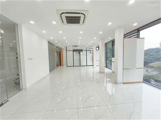 Cho thuê sàn văn phòng mặt phố lê trọng tấn, hà đông 135m  3 phòng  thang máy