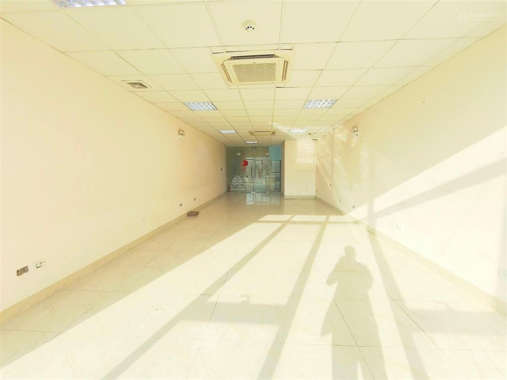 Sàn văn phòng mặt phố vạn phúc  tòa nhà chuyên văn phòng  thang máy  có hầm để xe