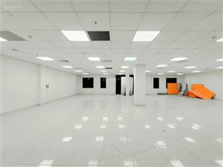Sàn văn phòng 220m  ngã tư tố hữu, vạn phúc  có hầm để xe  ngăn 4 phòng